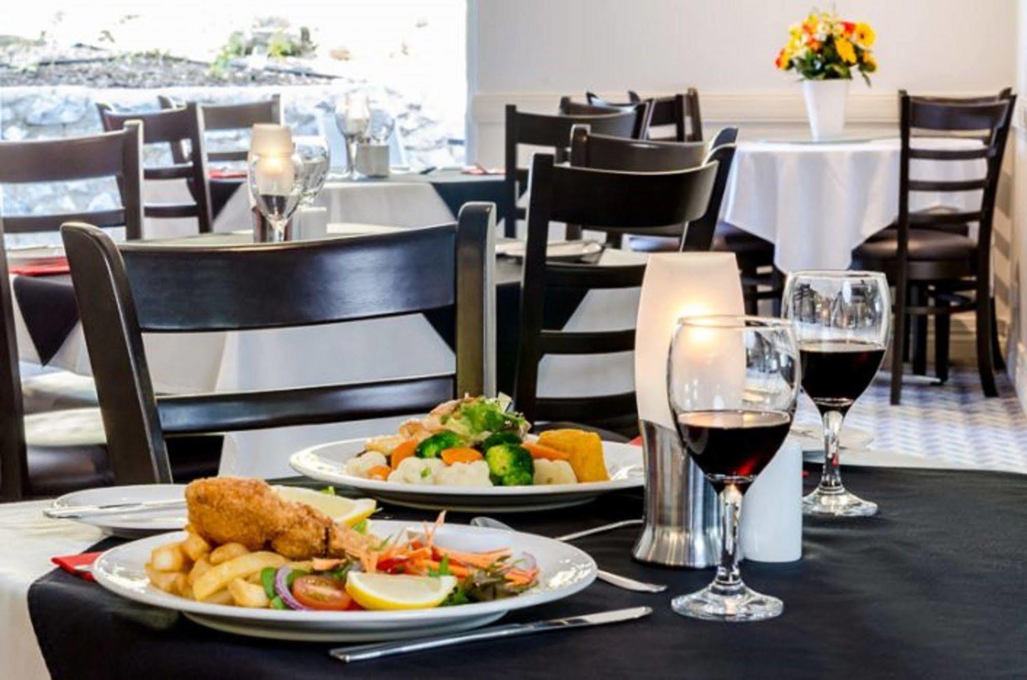 Gladstone Palms Motor Inn Ngoại thất bức ảnh