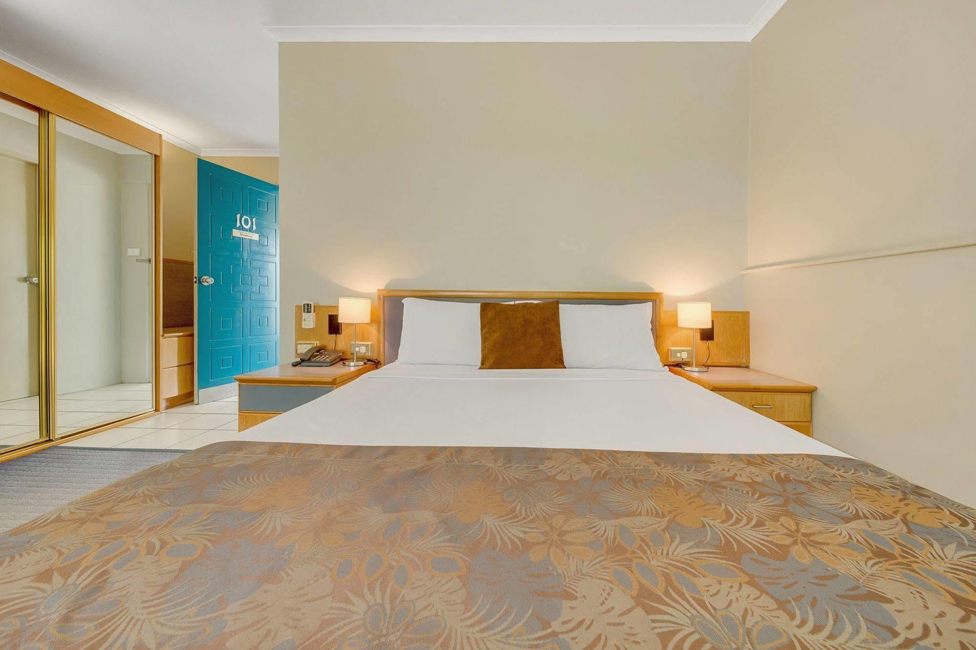 Gladstone Palms Motor Inn Ngoại thất bức ảnh