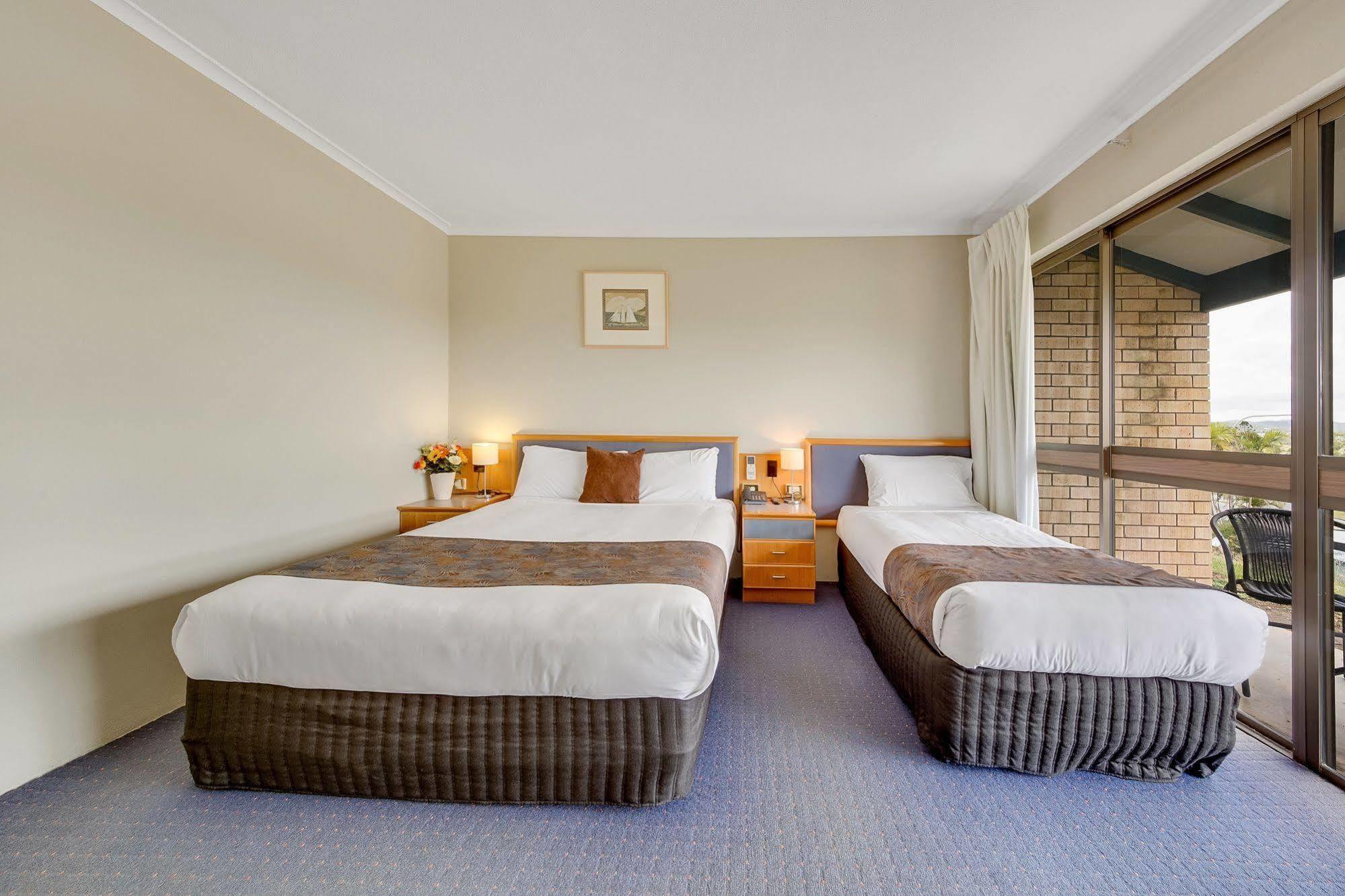 Gladstone Palms Motor Inn Ngoại thất bức ảnh