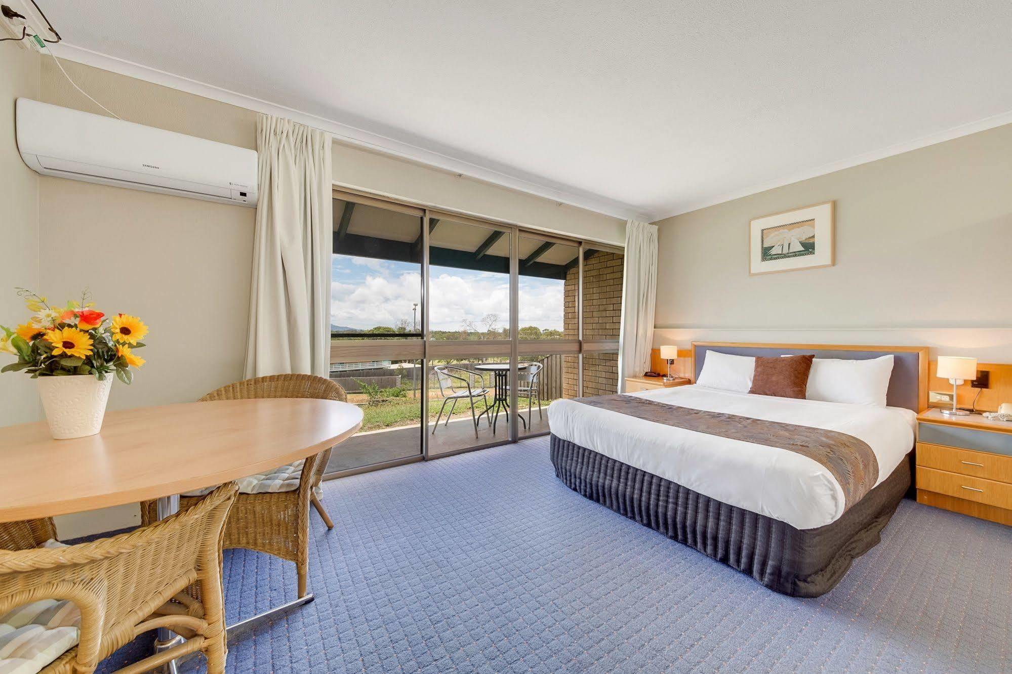 Gladstone Palms Motor Inn Ngoại thất bức ảnh