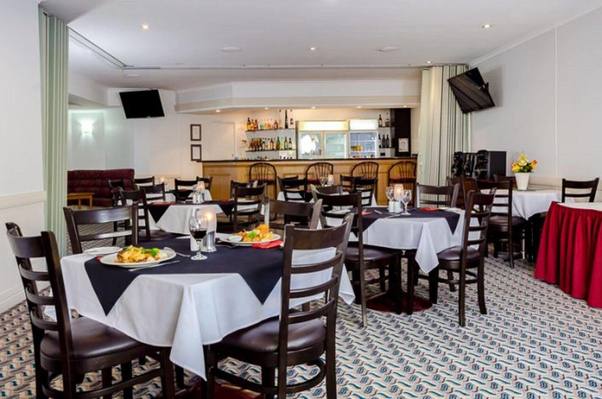 Gladstone Palms Motor Inn Ngoại thất bức ảnh